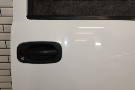 99-07 Chevy GMC Truck SUV GMT800 Right Front Door