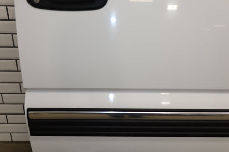 99-07 Chevy GMC Truck SUV GMT800 Right Front Door