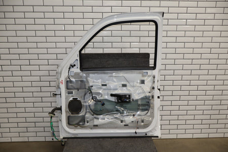99-07 Chevy GMC Truck SUV GMT800 Right Front Door