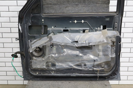 99-07 Chevy GMC Truck SUV GMT800 Right Front Door Black 41U