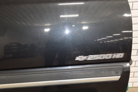 99-07 Chevy GMC Truck SUV GMT800 Right Front Door Black 41U