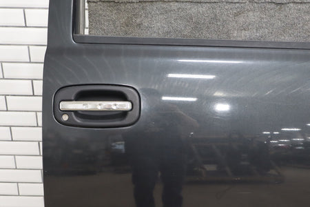 99-07 Chevy GMC Truck SUV GMT800 Right Front Door Black 41U