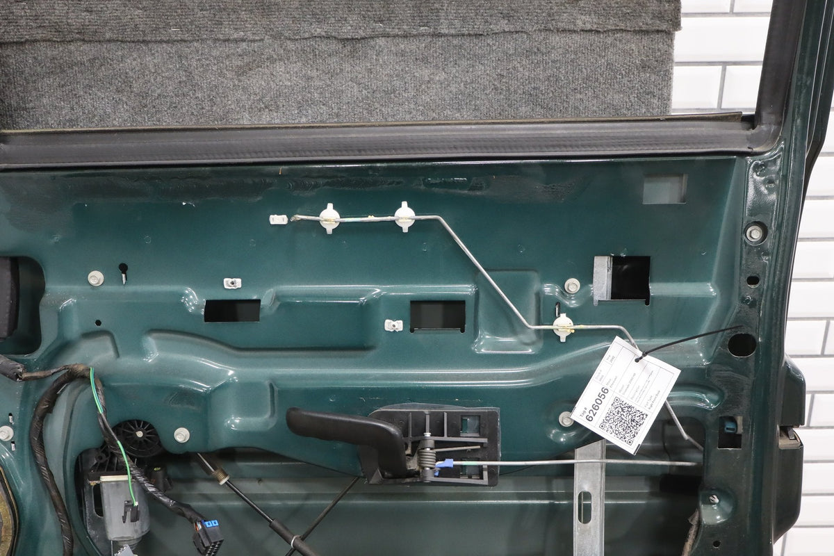 99-07 Chevy GMC Truck SUV GMT800 Right Front Door Forest Green 47