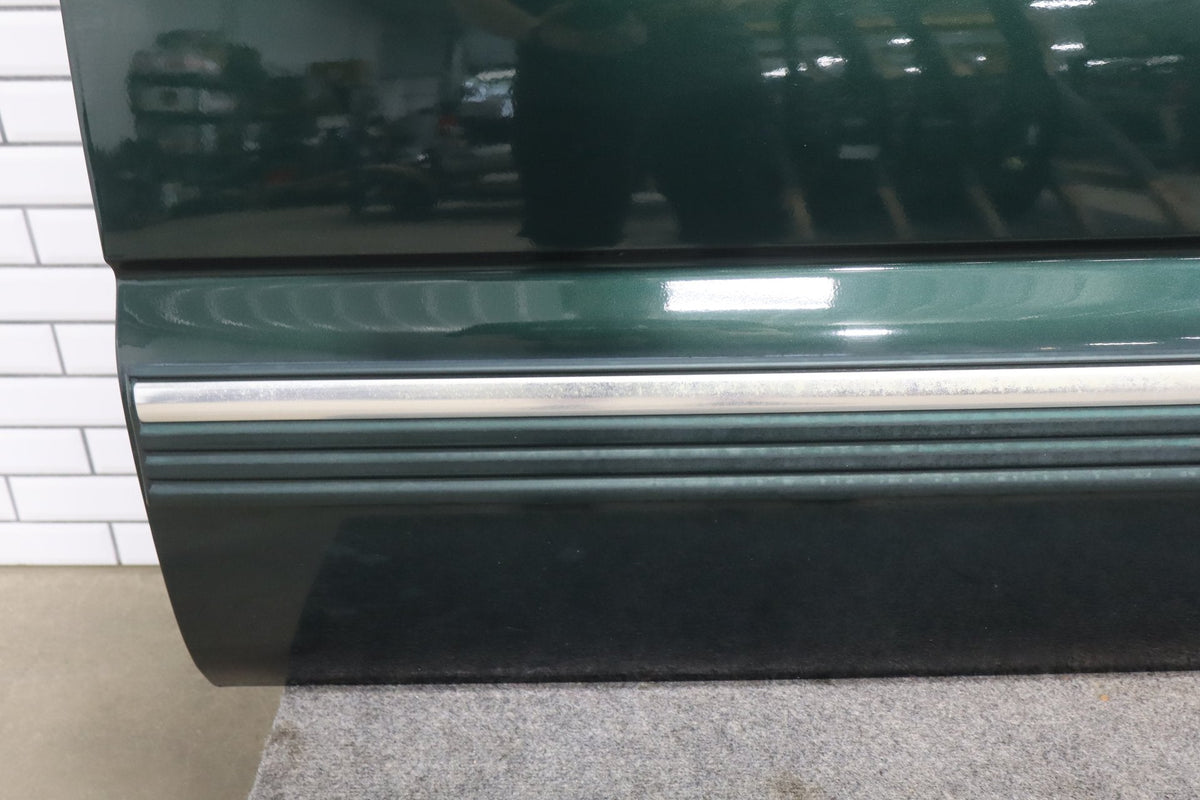 99-07 Chevy GMC Truck SUV GMT800 Right Front Door Forest Green 47