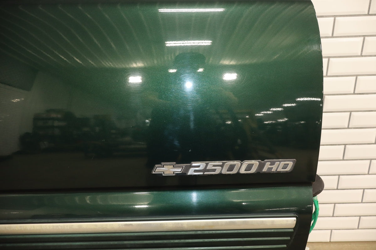 99-07 Chevy GMC Truck SUV GMT800 Right Front Door Forest Green 47