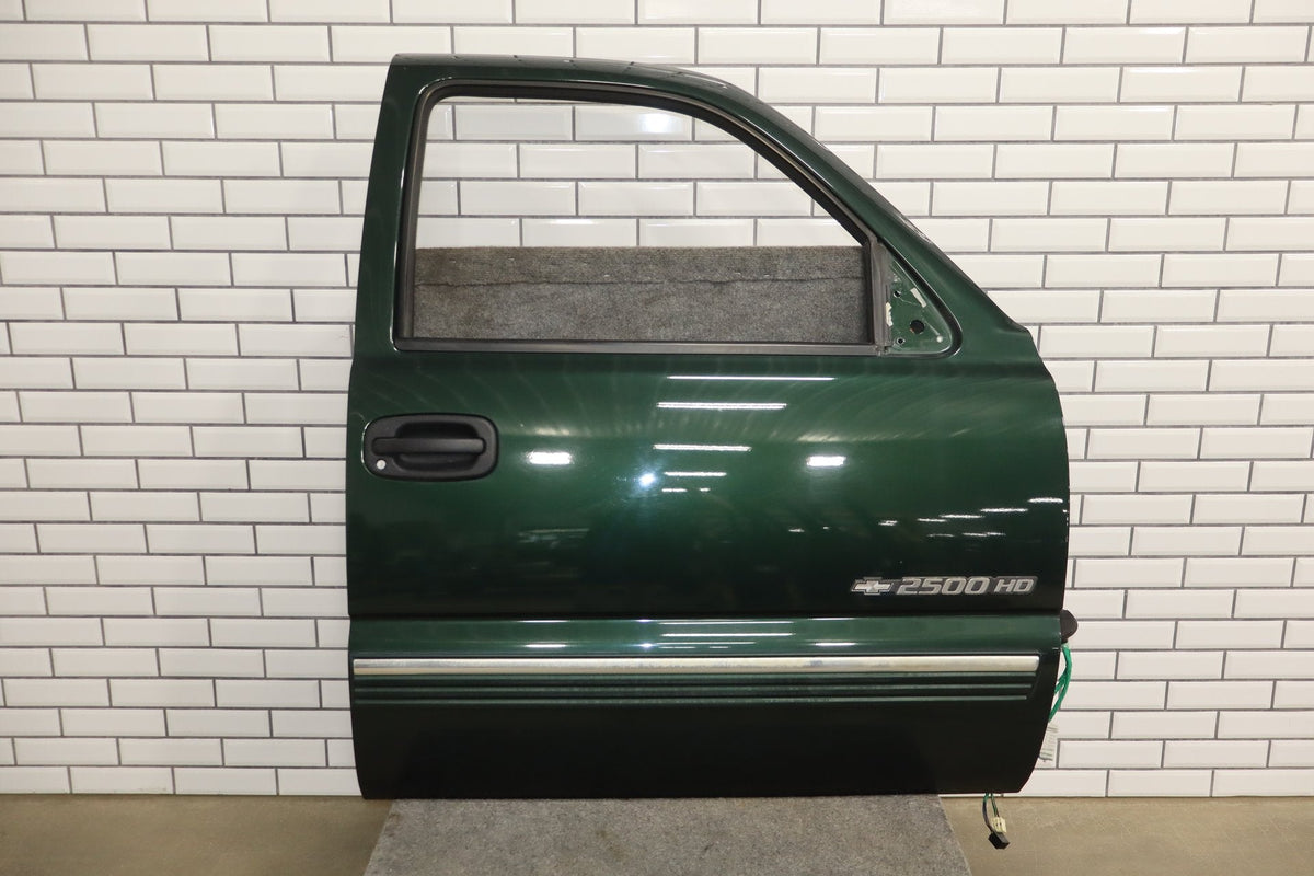 99-07 Chevy GMC Truck SUV GMT800 Right Front Door Forest Green 47