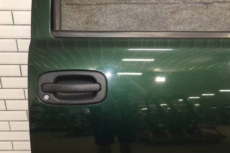 99-07 Chevy GMC Truck SUV GMT800 Right Front Door Forest Green 47