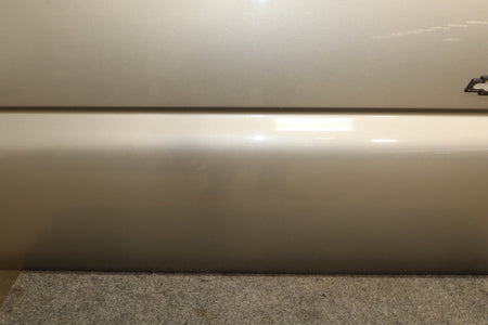 99-07 Chevy GMC Truck SUV GMT800 Right Front Door Light Pewter 11