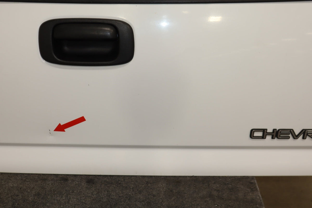 99-07 Chevy Silverado GMC Sierra GMT800 OEM Tailgate