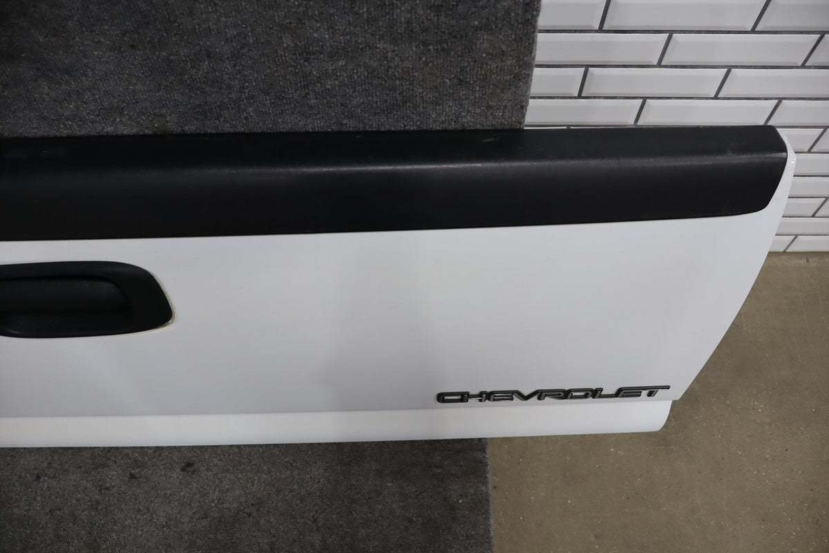99-07 Chevy Silverado GMC Sierra GMT800 OEM Tailgate