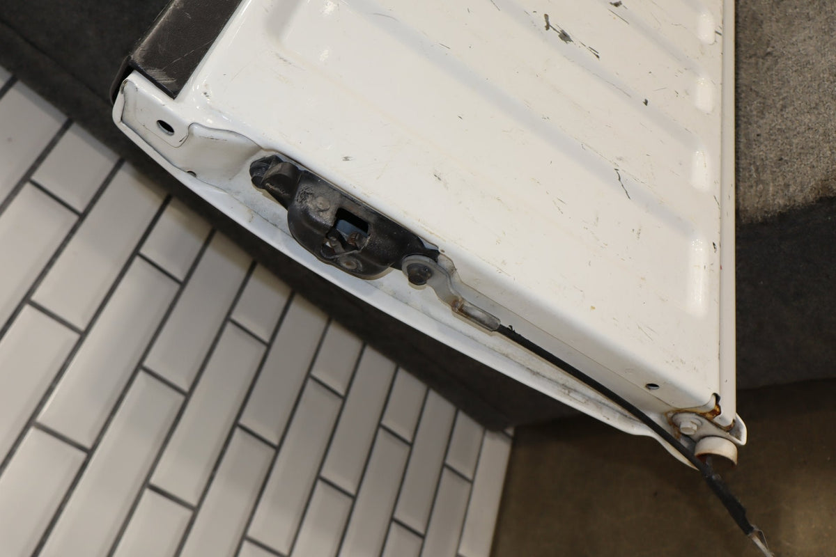 99-07 Chevy Silverado GMC Sierra GMT800 OEM Tailgate