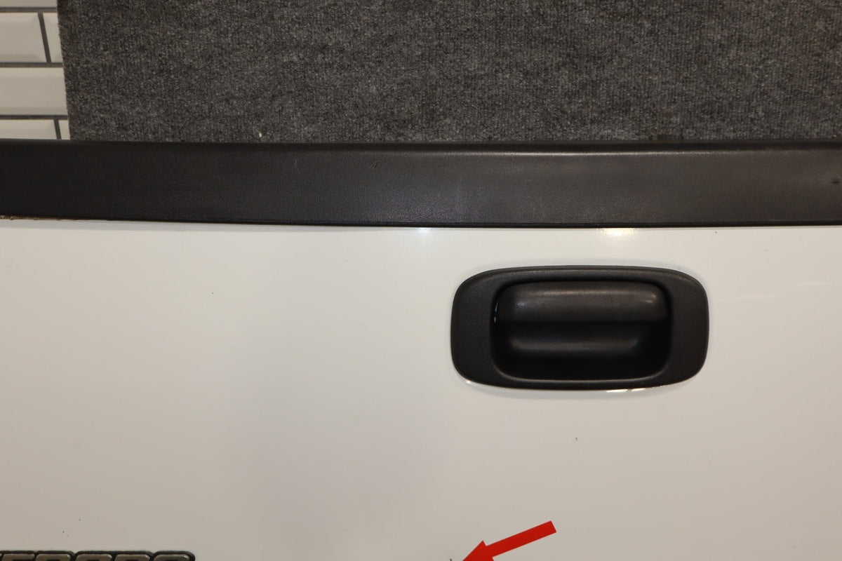 99-07 Chevy Silverado GMC Sierra GMT800 OEM Tailgate