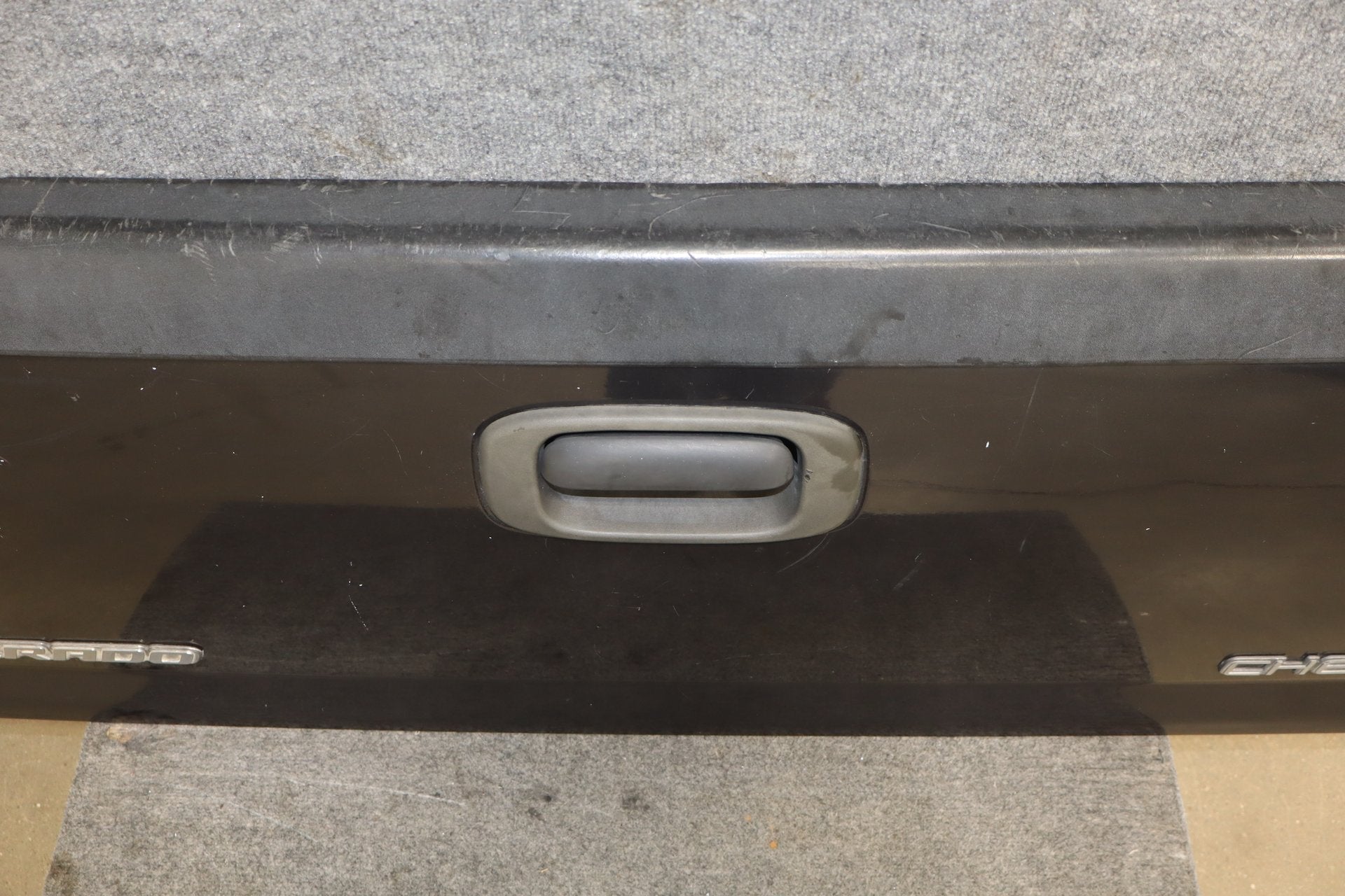 99-07 Chevy Silverado GMC Sierra GMT800 OEM Tailgate Black 41U