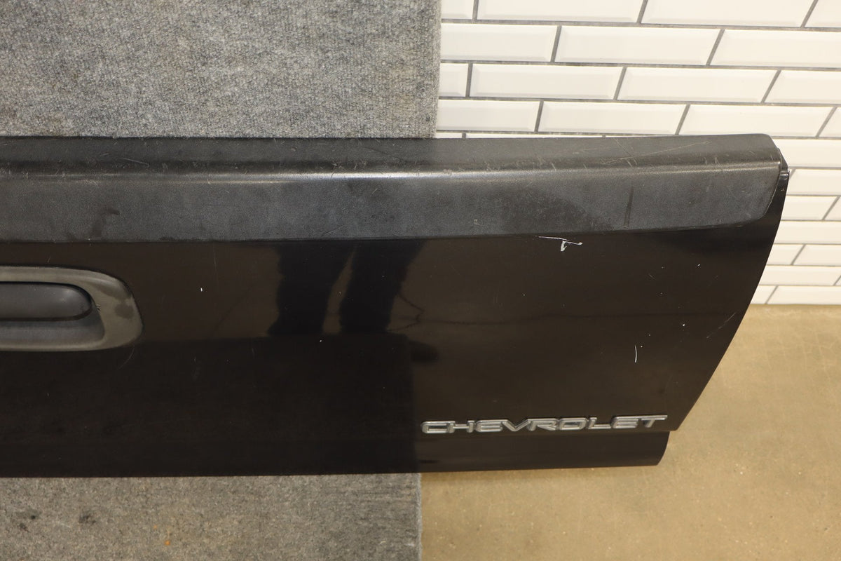 99-07 Chevy Silverado GMC Sierra GMT800 OEM Tailgate Black 41U