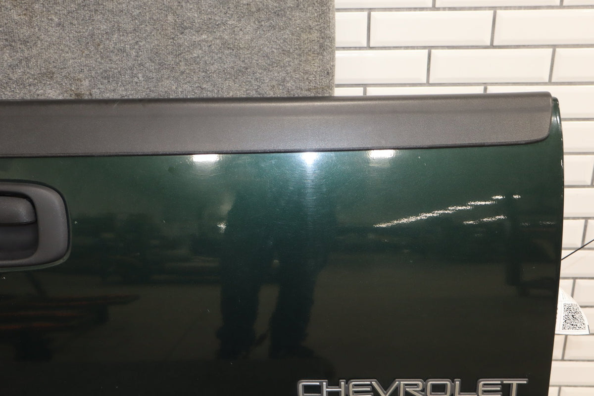 99-07 Chevy Silverado GMC Sierra GMT800 OEM Tailgate Forest Green 47