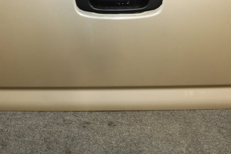 99-07 Chevy Silverado GMC Sierra GMT800 OEM Tailgate sand beige metallic 15u