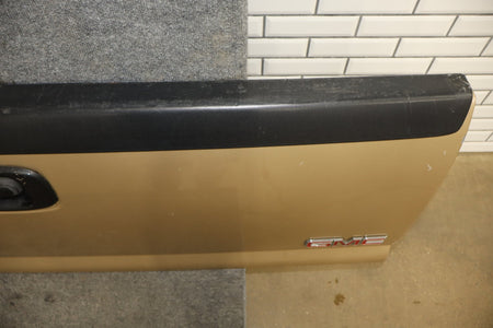 99-07 Chevy Silverado GMC Sierra GMT800 OEM Tailgate sand beige metallic 15u