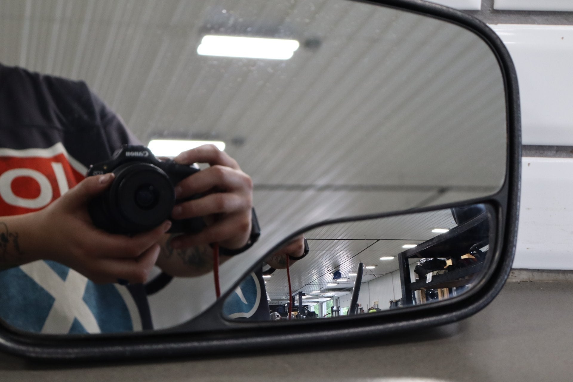 99-07 Chevy Silverado GMC Sierra Right Passenger Manual Extend Towing Mirror