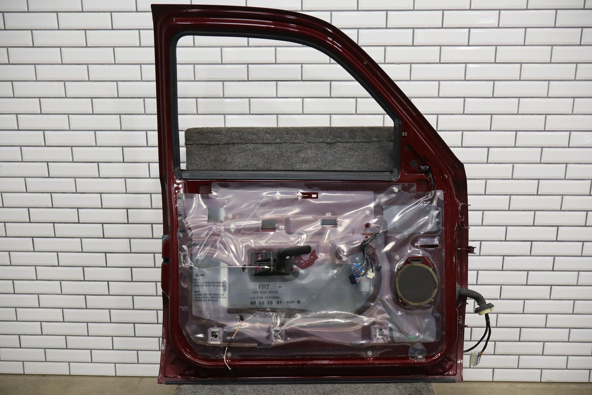 99-07 Chevy Silverado LH Front Door Less Mirror Color 51