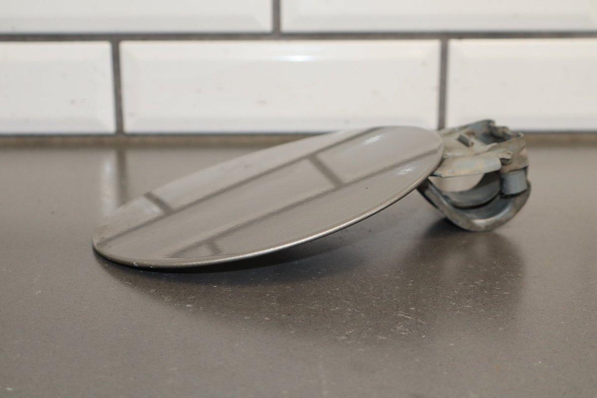 99-07 Chevy Silverado Sierra Fuel Filler Door Light Pewter 11
