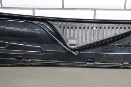 99-07 Chevy Silverado Sierra GMT800 Cowl Vent Panel Black
