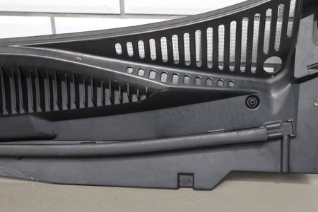 99-07 Chevy Silverado Sierra GMT800 Cowl Vent Panel Black