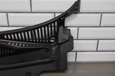 99-07 Chevy Silverado Sierra GMT800 Cowl Vent Panel Black