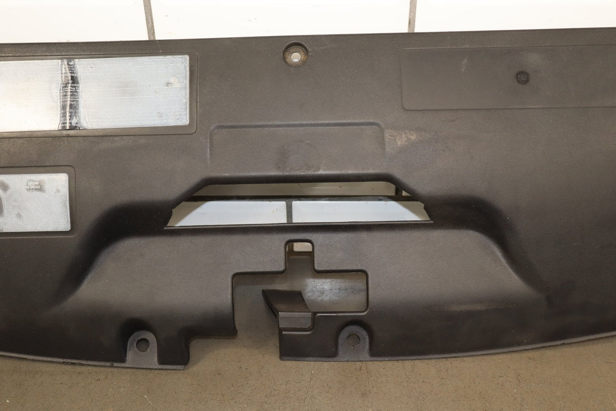 99-07 Chevy Silverado Sierra Upper Radiator Shroud OEM