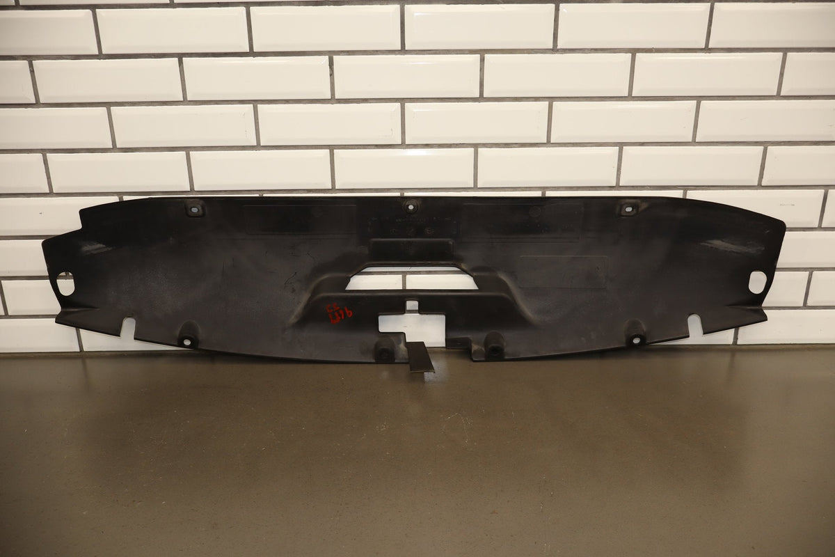 99-07 Chevy Silverado Sierra Upper Radiator Shroud OEM