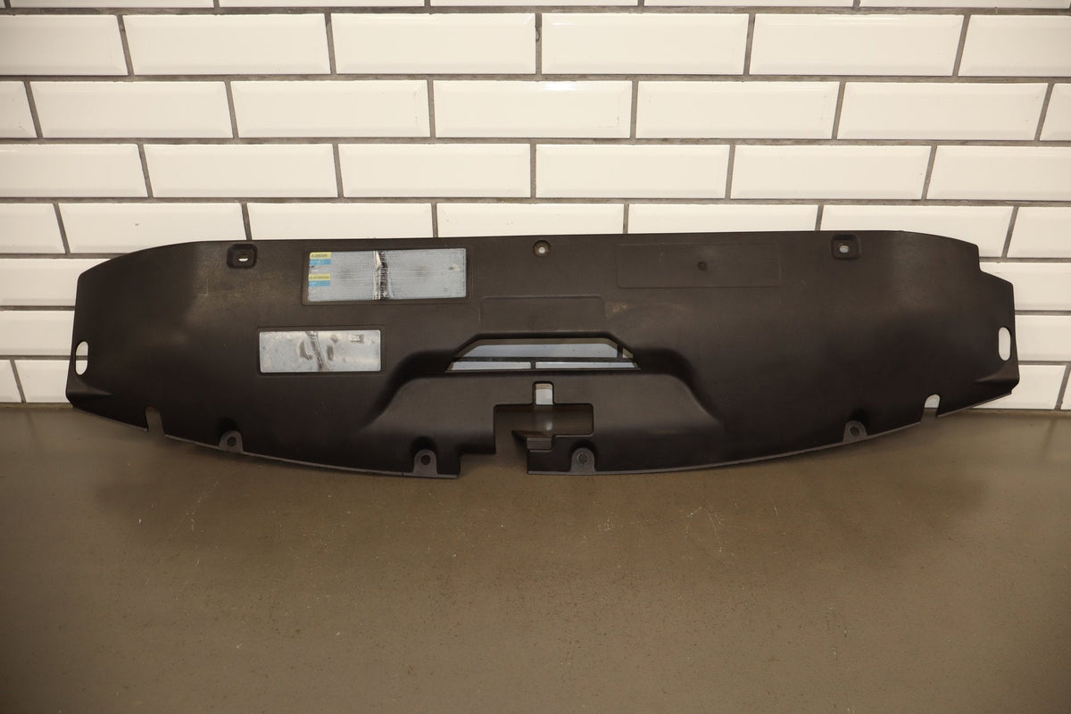 99-07 Chevy Silverado Sierra Upper Radiator Shroud OEM