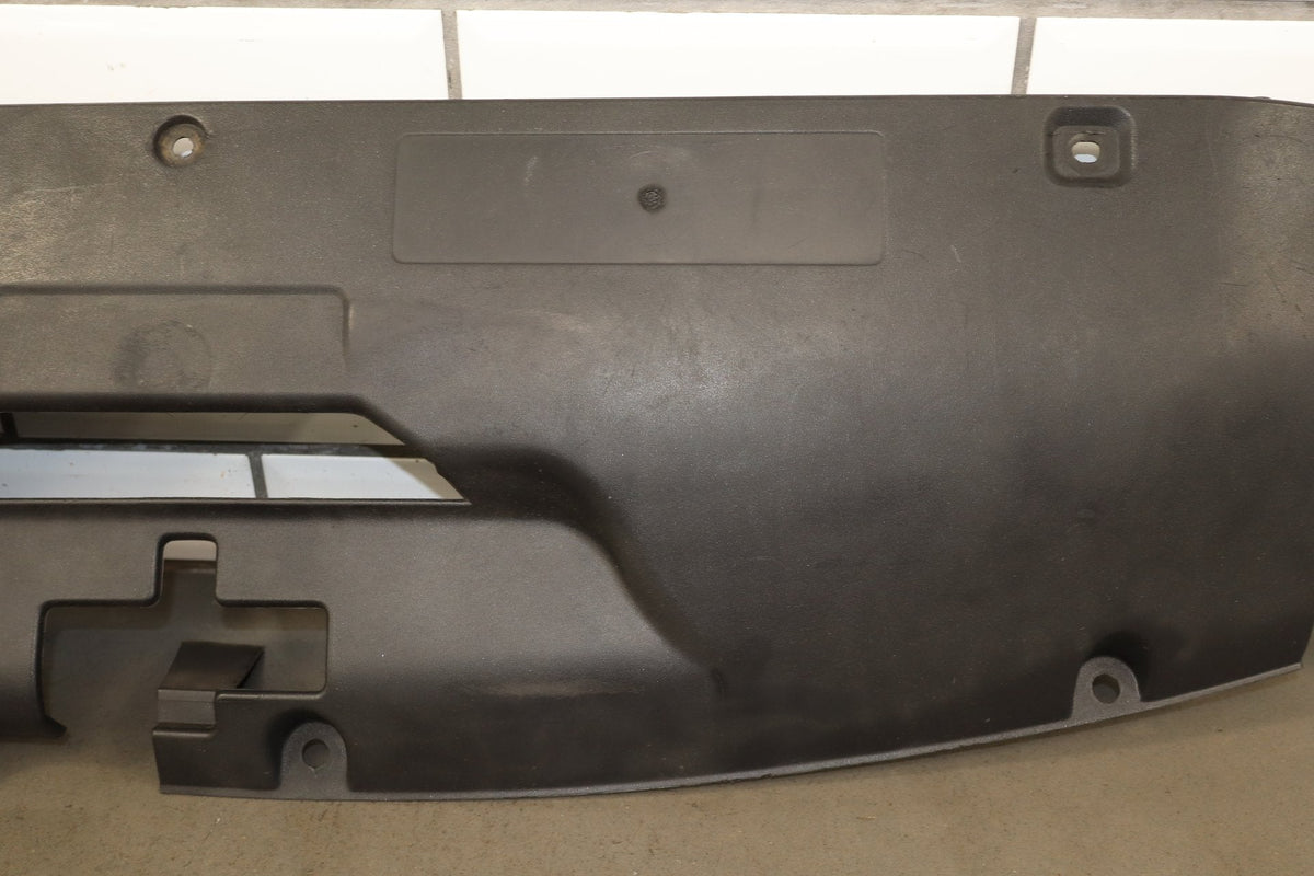 99-07 Chevy Silverado Sierra Upper Radiator Shroud OEM
