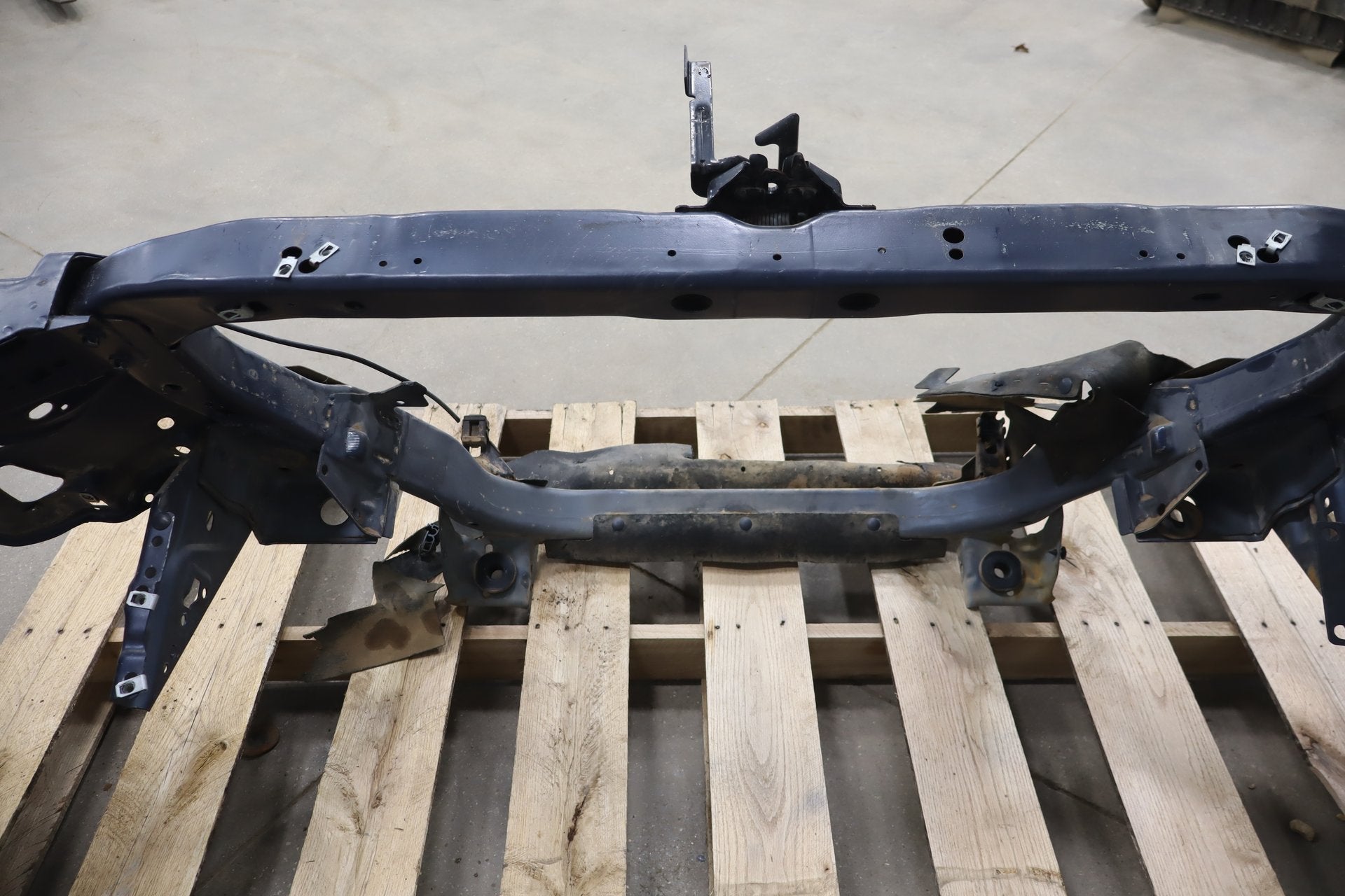 99-07 Ford F-250 F-350 Super Duty Radiator Core Support Apron Cut Southern