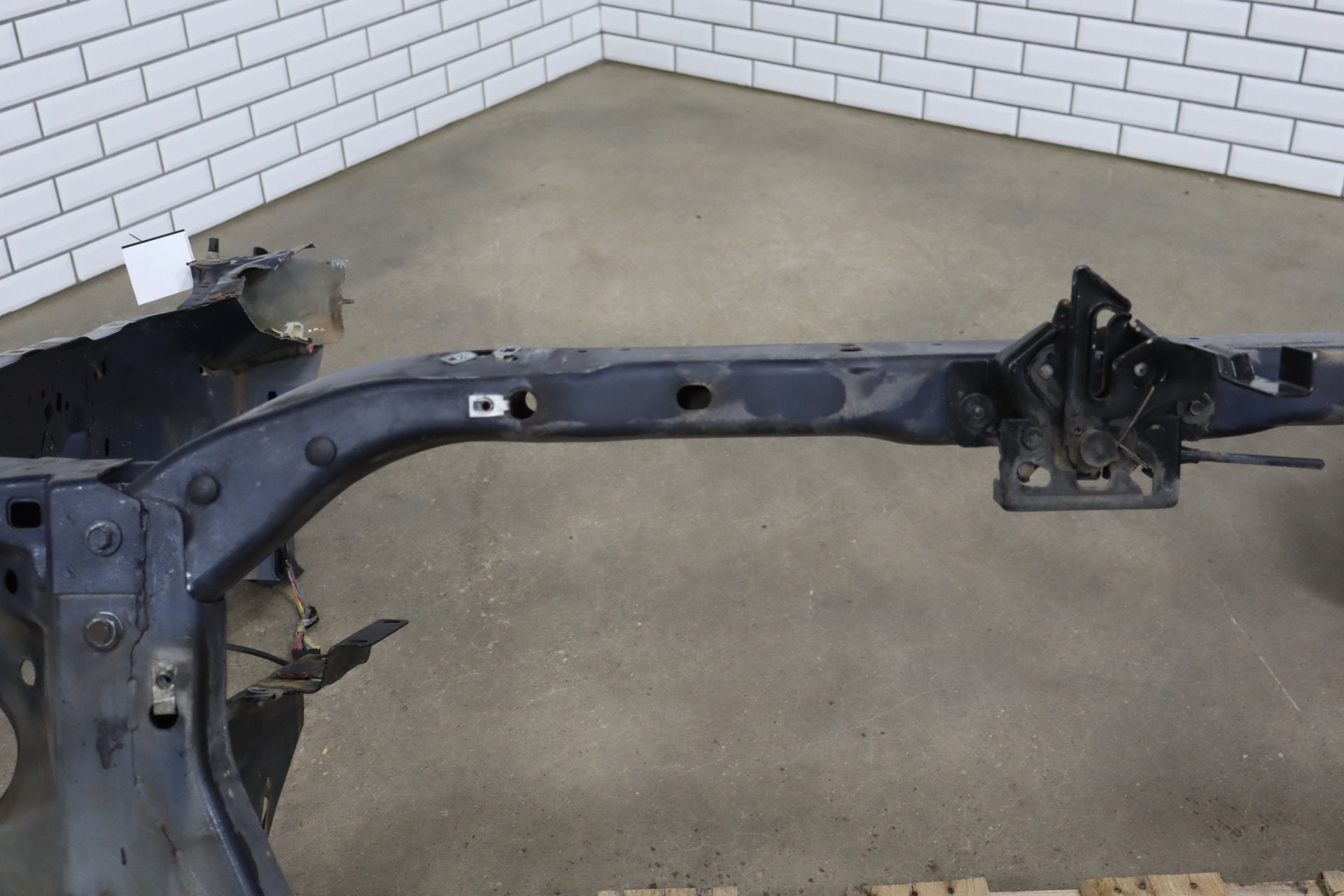 99-07 Ford F-250 F-350 Super Duty Radiator Core Support Apron Cut Southern