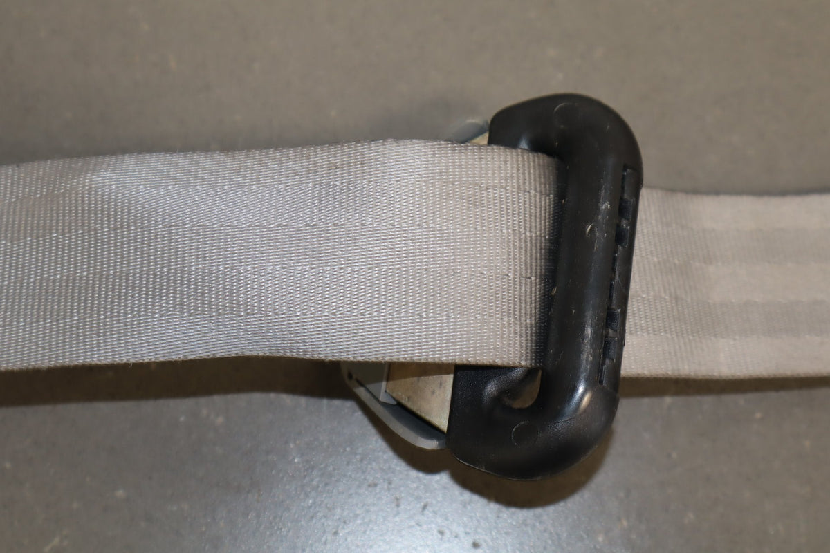 99-07 Ford F-250 Super Duty Crew Cab Right Rear Seat belt Medium Flint 52