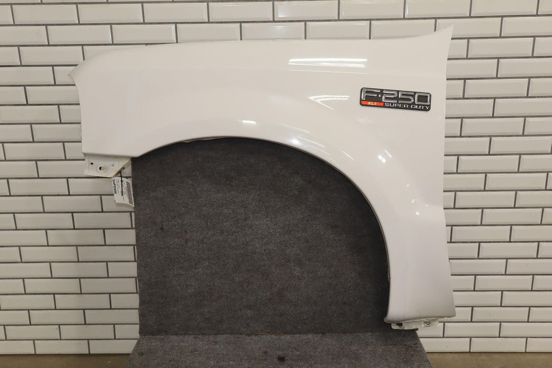 99 - 07 Ford F250 F350 Rust Free Driver Left Fender Oxford White Z1