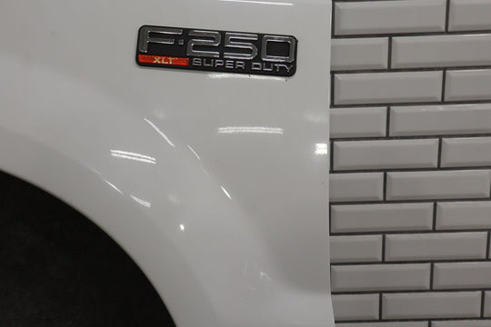 99 - 07 Ford F250 F350 Rust Free Driver Left Fender Oxford White Z1