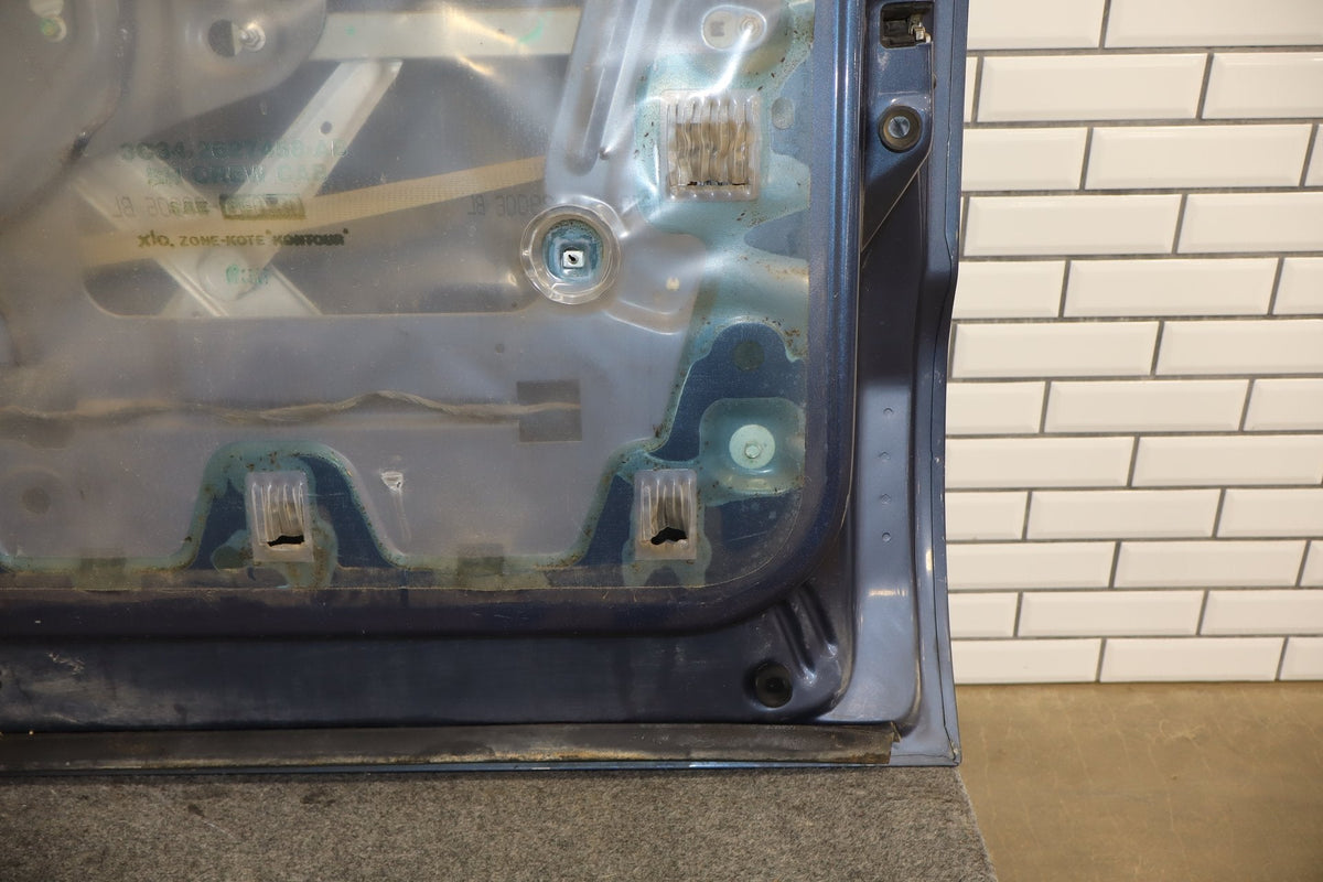 99-07 Ford F250 F350 Super Duty Crew Cab Right Rear Door Wedgewood Blue LD