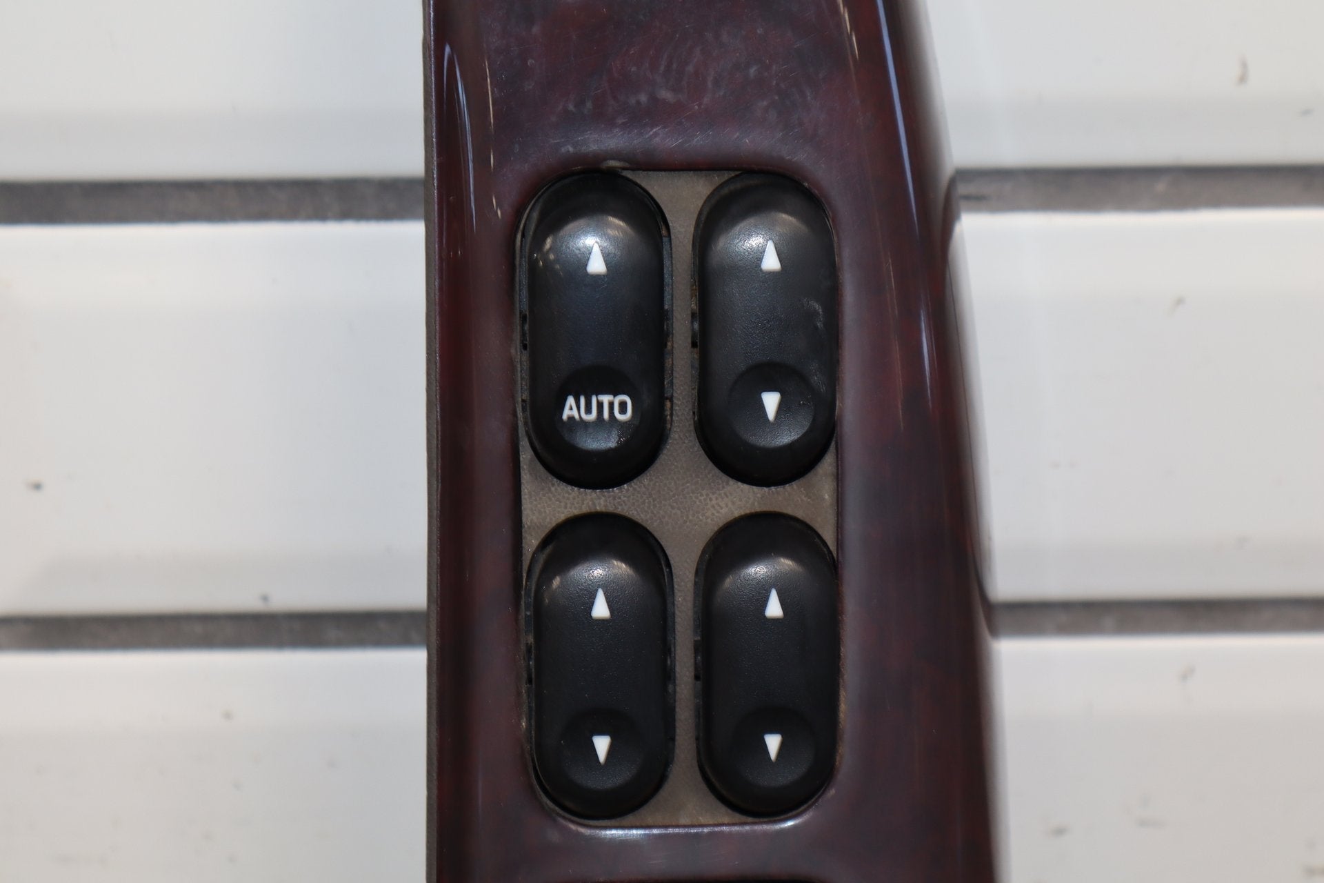 99-07 Ford F250 F350 Super Duty Left Front Window Switch