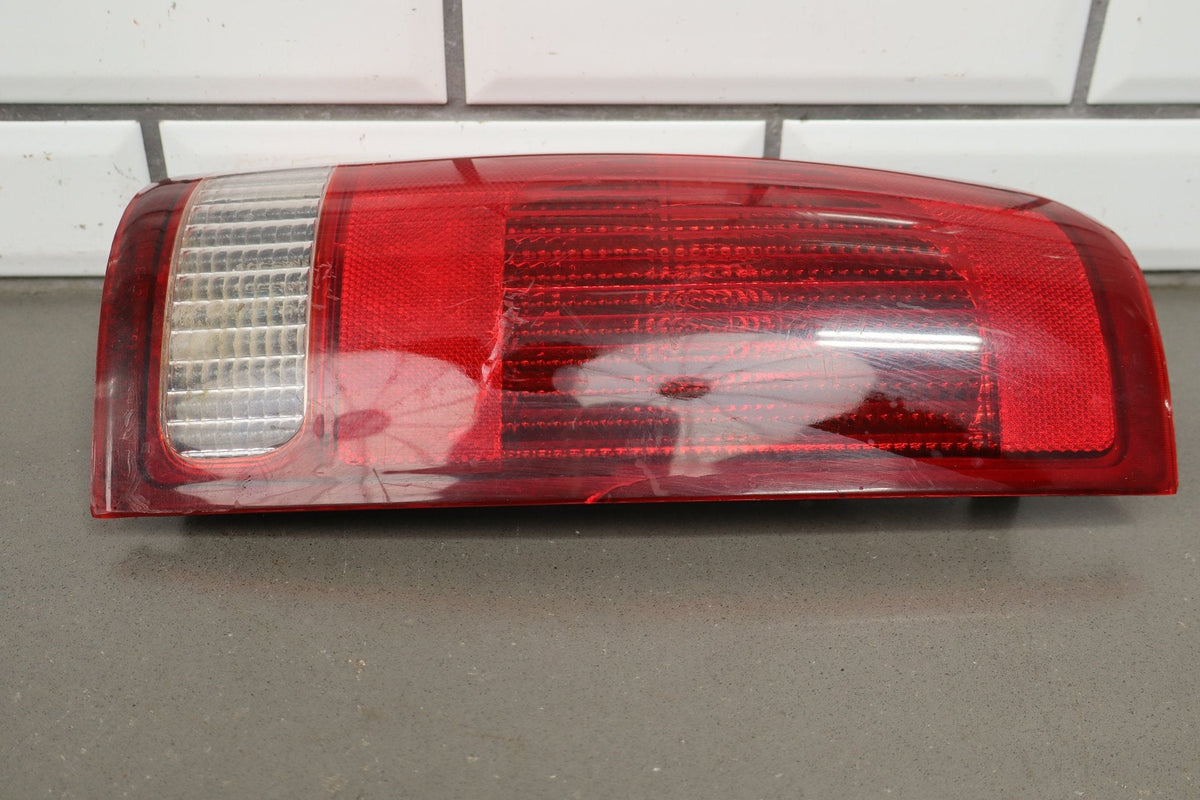 99-07 Ford F250 F350 Super Duty LH Tail Light Styleside OEM