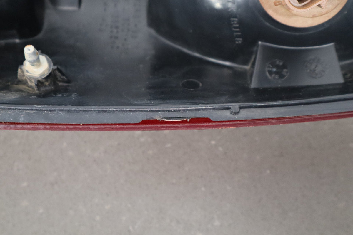 99-07 Ford F250 F350 Super Duty LH Tail Light Styleside OEM