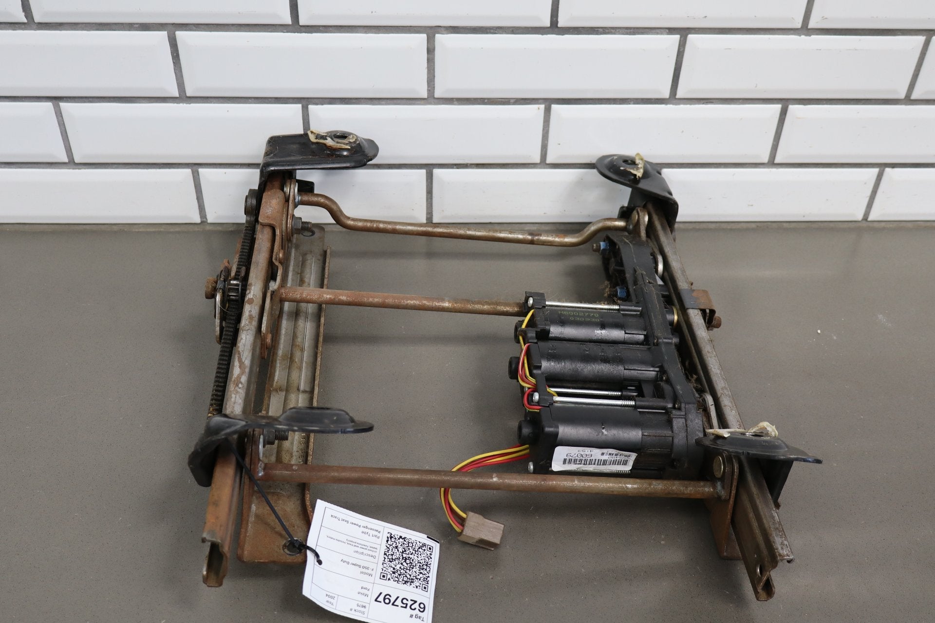 99-07 Ford F250 F350 Super Duty Passenger Power Seat Track