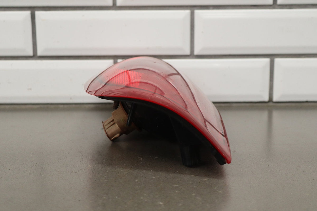 99-07 Ford F250 F350 Super Duty RH Tail Light Styleside OEM