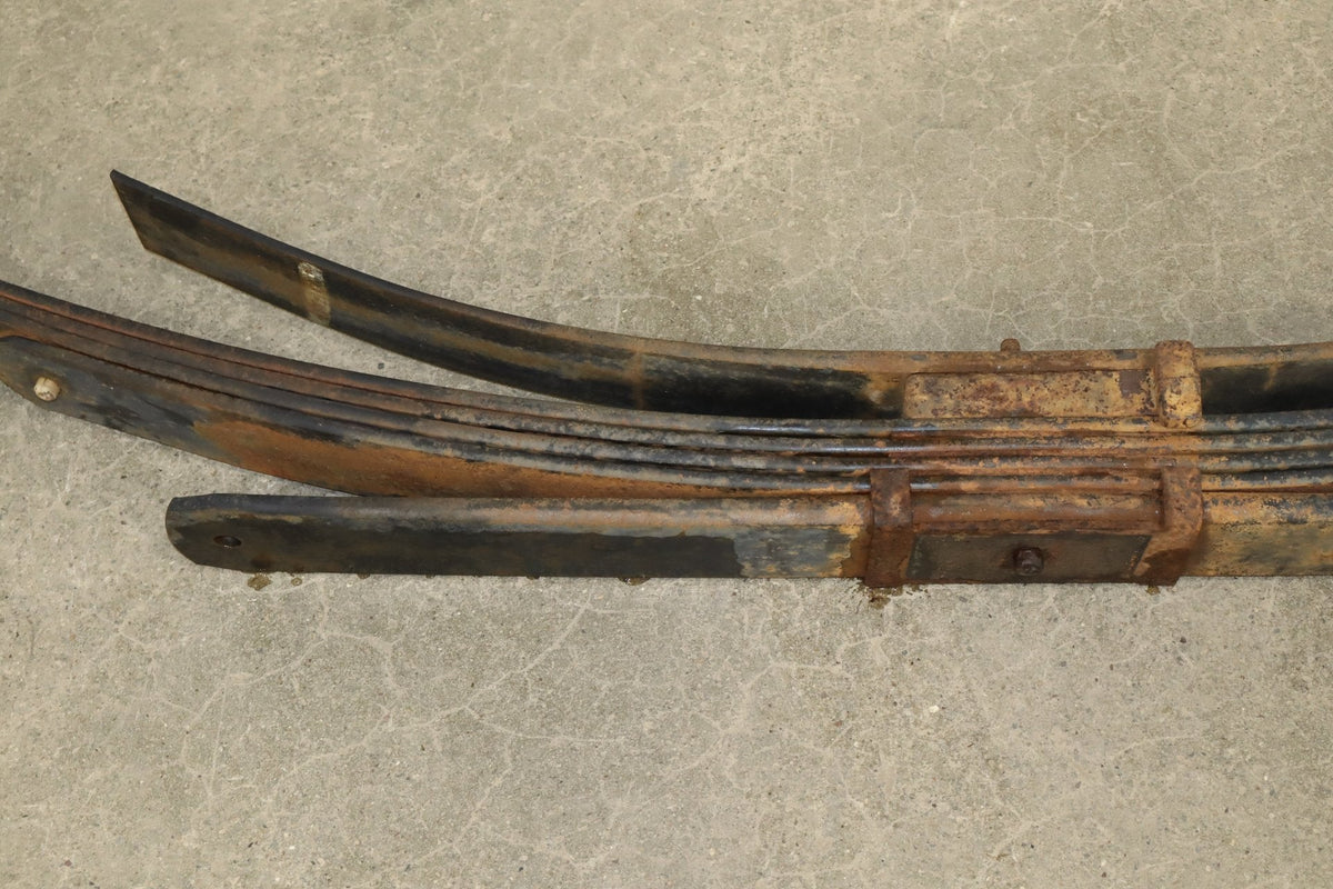99-07 Ford F250 OEM Rear Leaf Springs Pair Left/Right OEM
