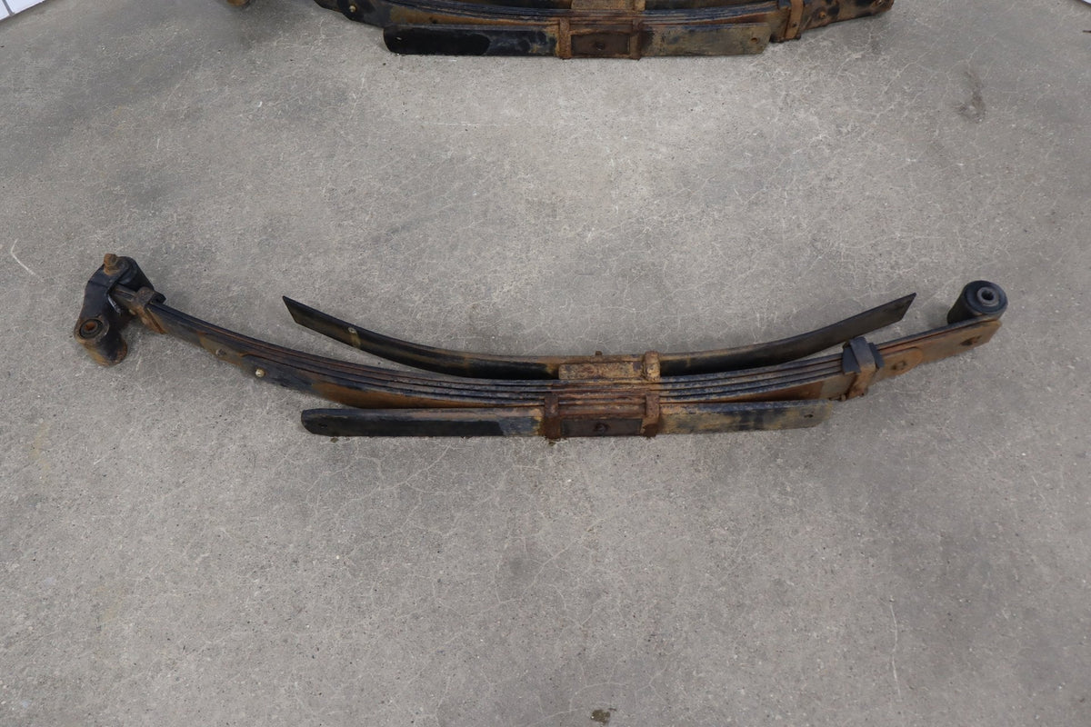 99-07 Ford F250 OEM Rear Leaf Springs Pair Left/Right OEM
