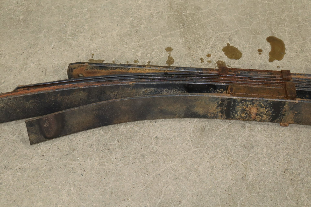99-07 Ford F250 OEM Rear Leaf Springs Pair Left/Right OEM