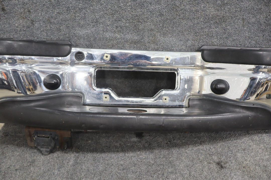 99 - 07 Ford F250 Super Duty OEM Chrome Rear Bumper See Photos