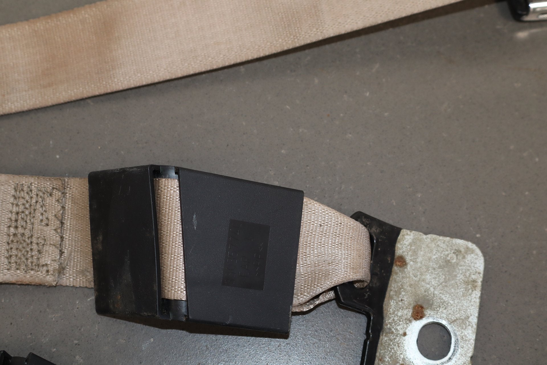 99-07 Ford F350 Super Duty Center Rear Lap Seat Belt OEM