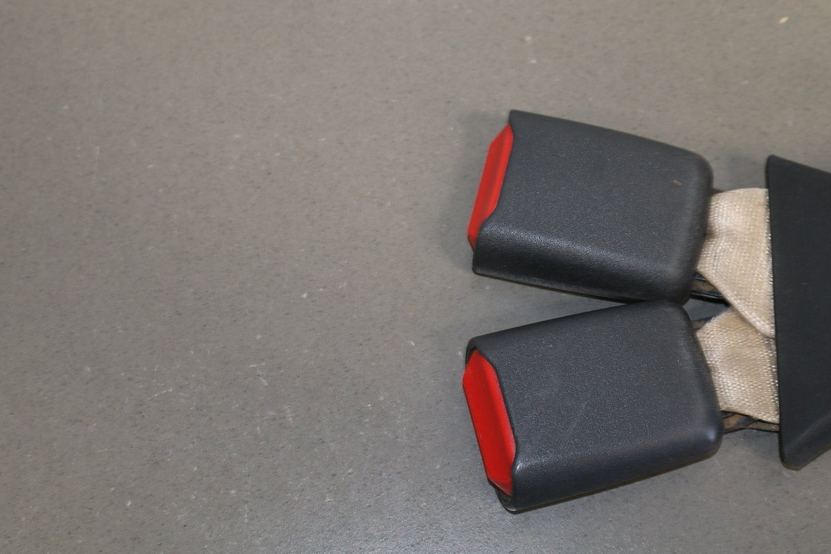 99-07 Ford F350 Super Duty Crew Cab Rear Seat Belt Buckle Set OEM
