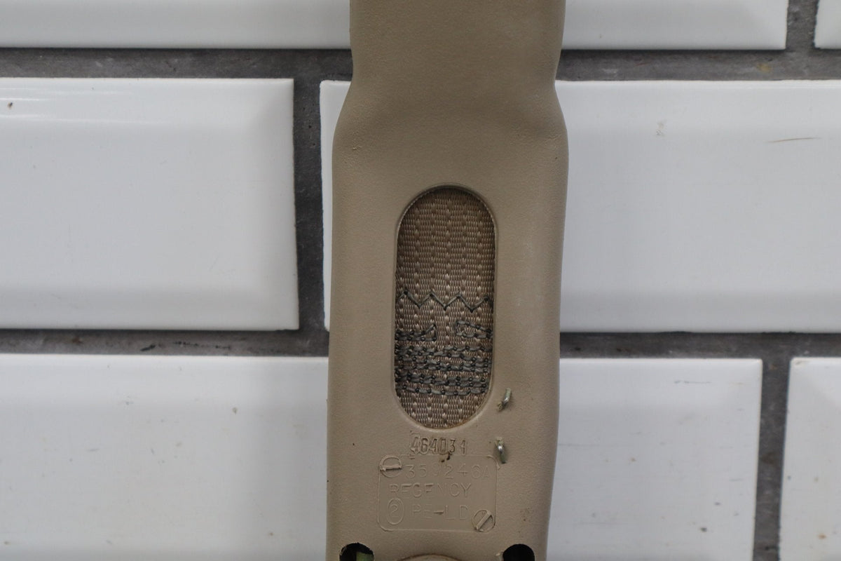 99-07 Ford F350 Super Duty Right Front Seat Belt Buckle OEM