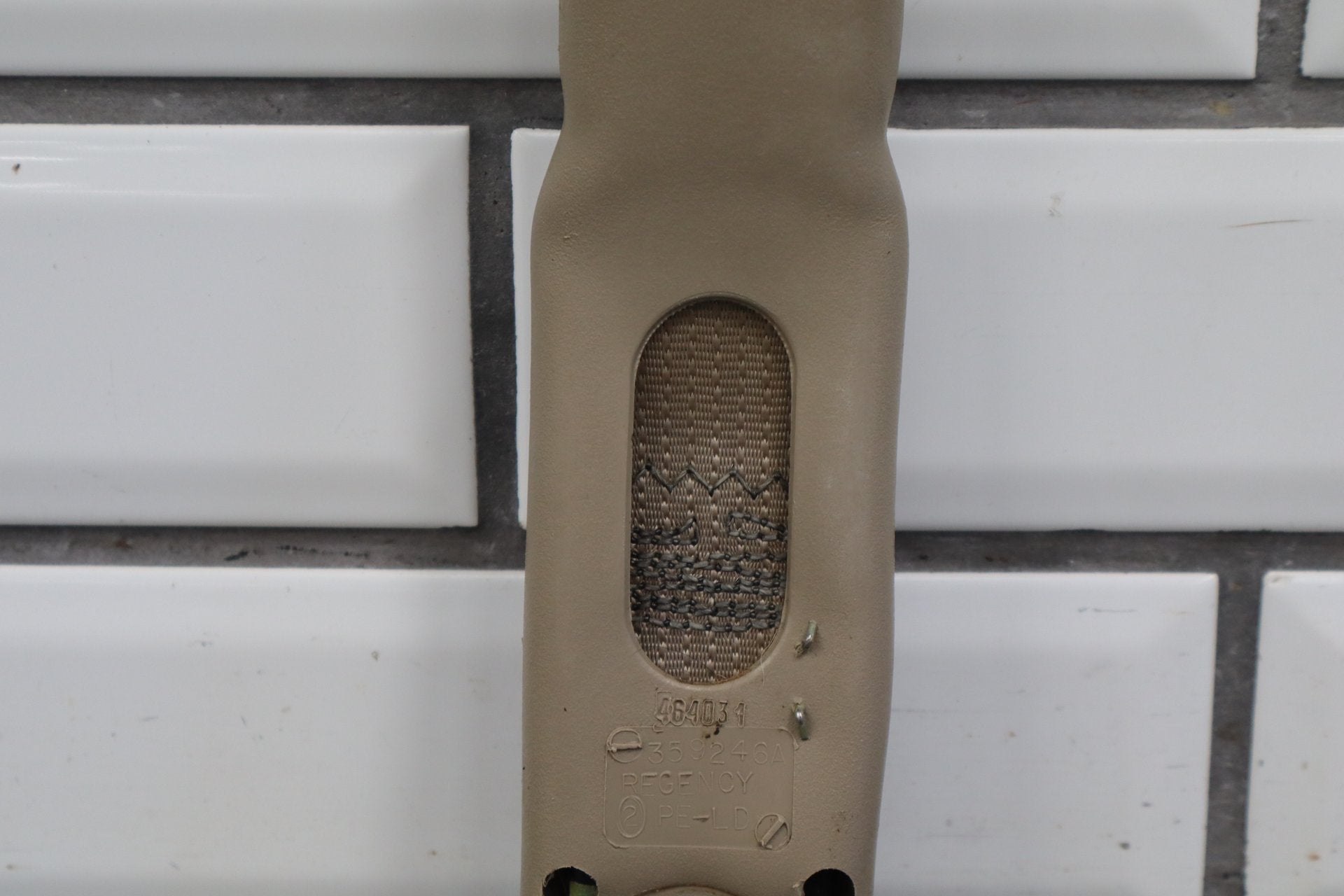 99-07 Ford F350 Super Duty Right Front Seat Belt Buckle OEM